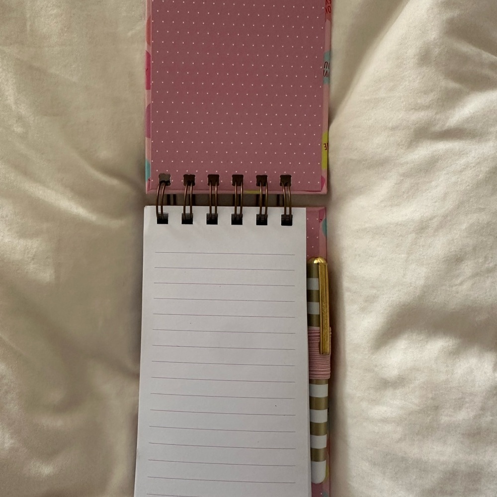 Colorful Heart Notepad - Picture 3 of 5